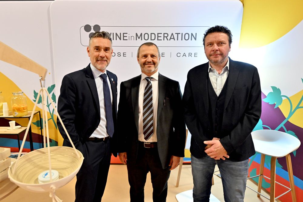 Wine in Moderation signs partnership with VINEXPOSIUM 